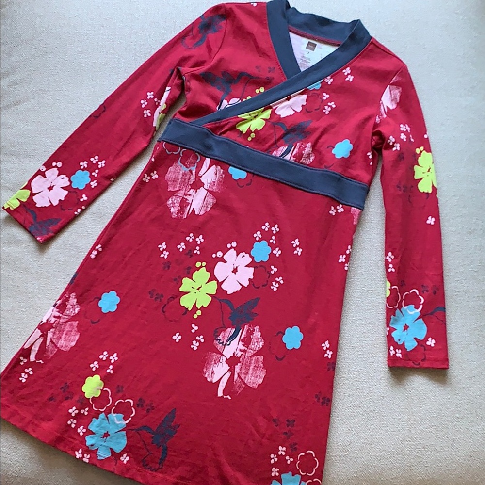Tea Collection red floral wrap dress size 7 - perfect for holidays worn once